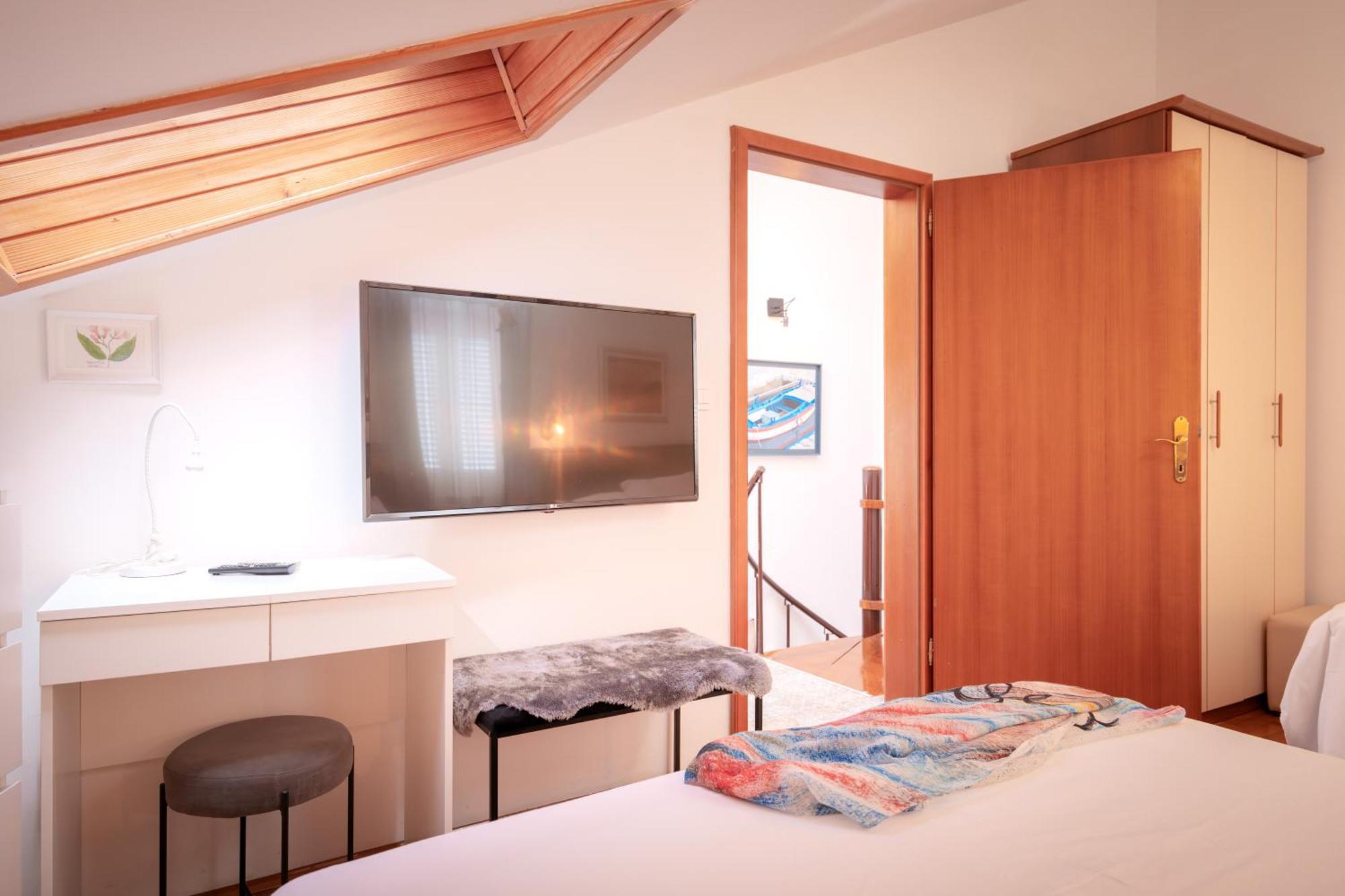 Kalina Deluxe Apartments Jelsa  Εξωτερικό φωτογραφία